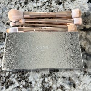 SEINT makeup brushes, palette, and makeup